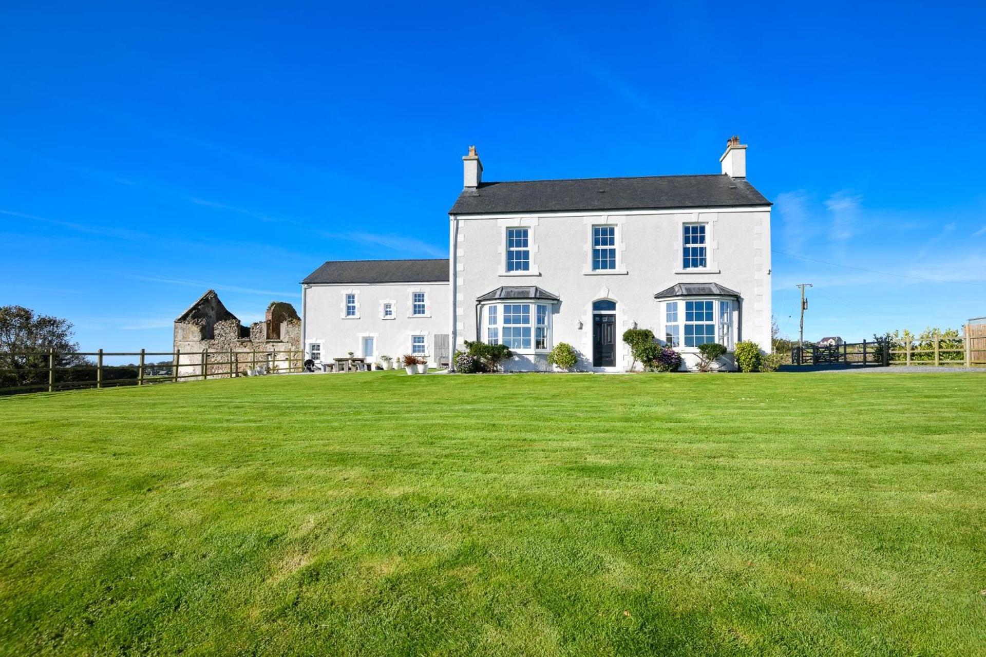 Ty Carmel - Carmel House Villa Llannerch-y-medd Exteriör bild