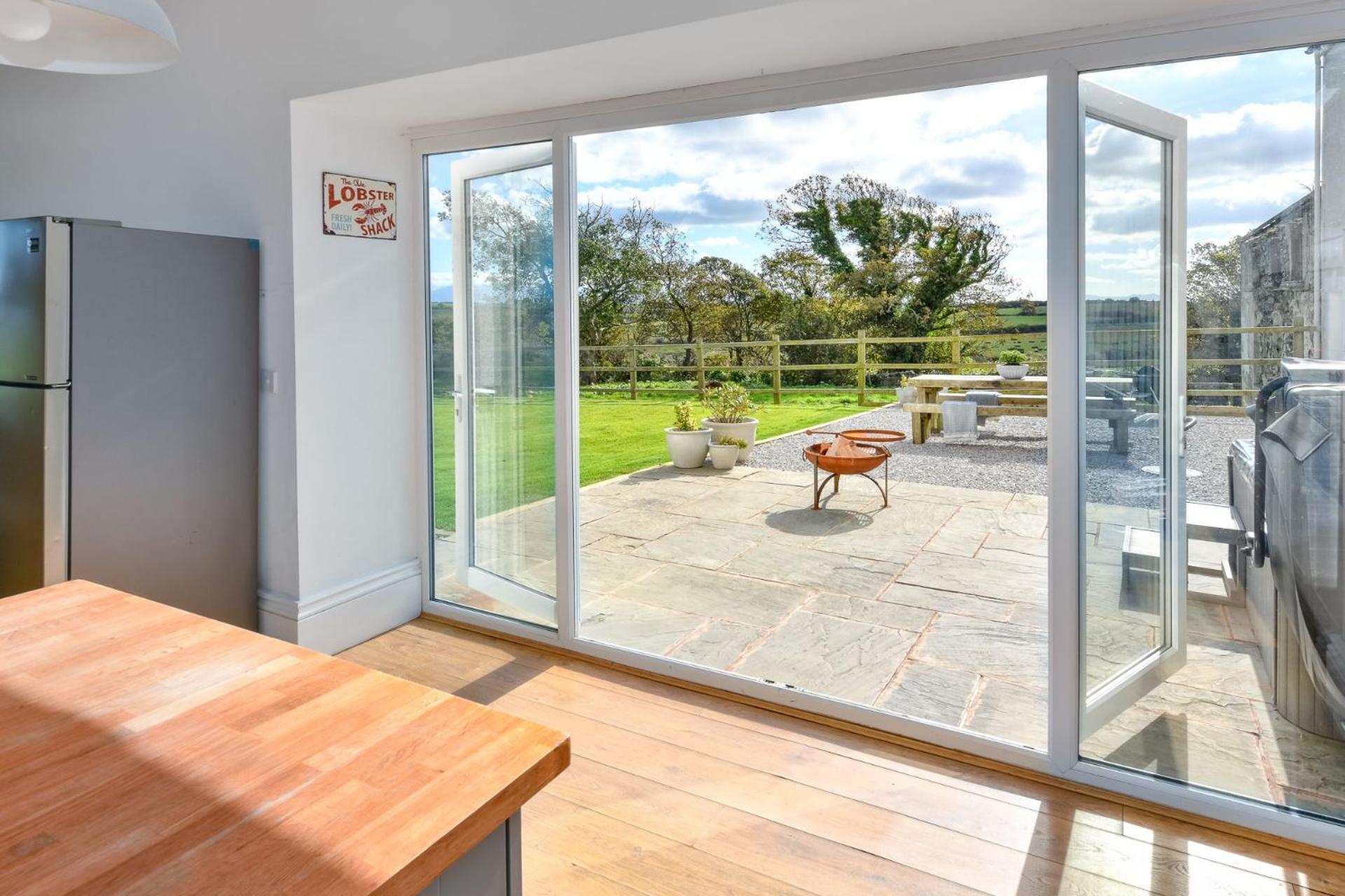 Ty Carmel - Carmel House Villa Llannerch-y-medd Exteriör bild